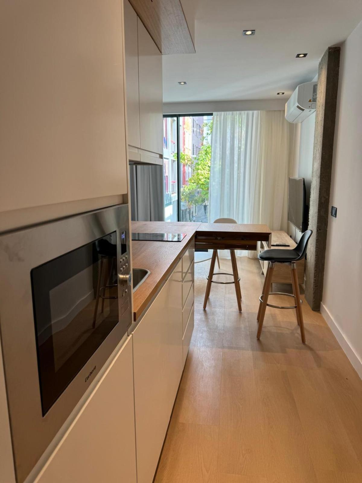 Moderno Costa 49 2-d Appartement